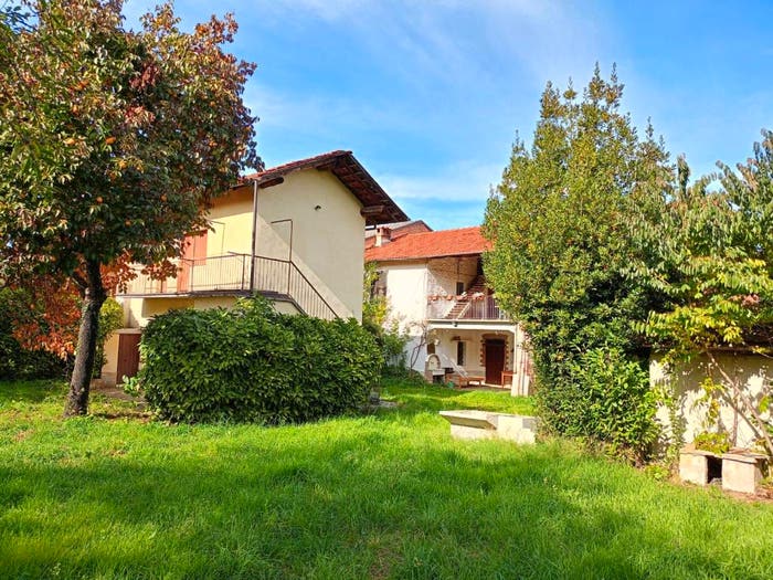 Casa con 6 locali in vendita in Via Castellar, Rivoira, Boves