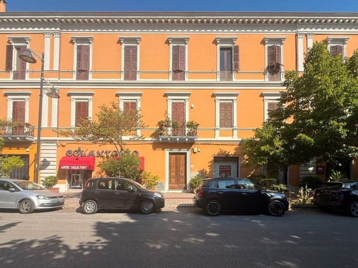 Appartamento con 6 locali in vendita in Viale Vittoria Colonna, Porta Nuova, Pescara