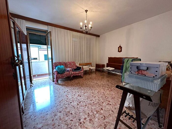 Casa con 6 locali in vendita in Centro, Viareggio