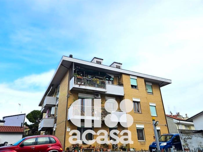 Appartamento con 5 locali in vendita in via Giuseppe Mazzini, Porto Canale di Ponente, Cesenatico