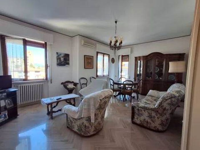 Appartamento quadrilocale in vendita in Via Alessandro Manzoni, Centro, Cisterna di Latina