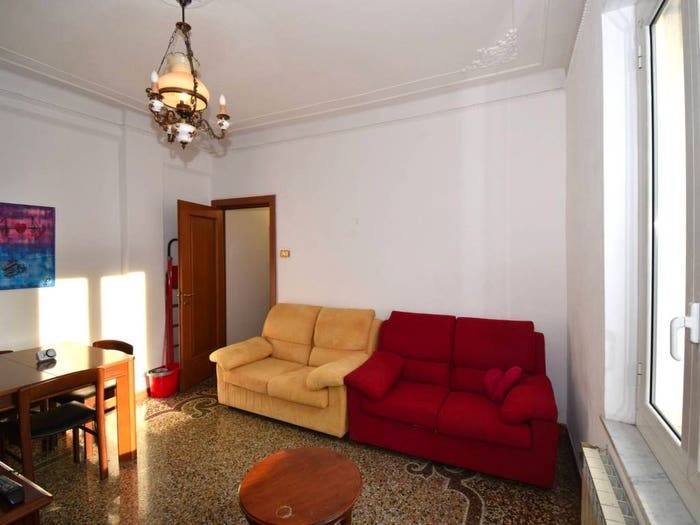 Appartamento trilocale in vendita in Via Vittorio Bottego, Sampierdarena, Genova