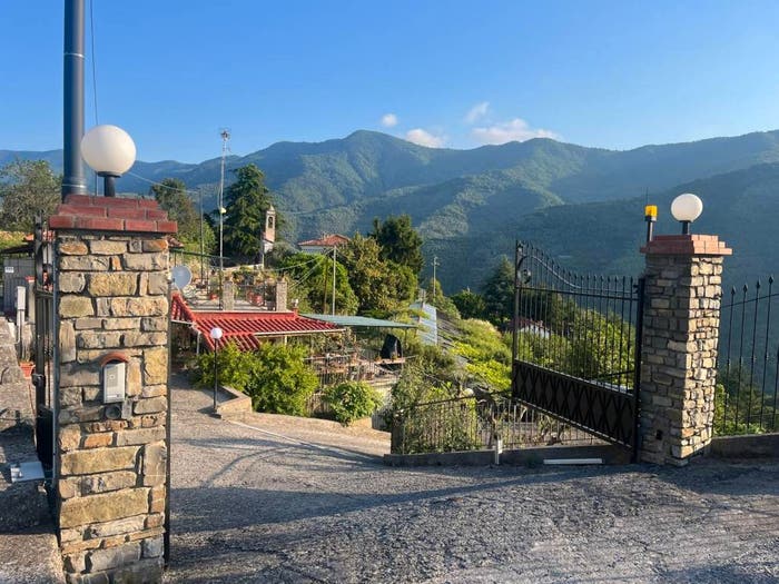 Casa bilocale in vendita in Ceriana