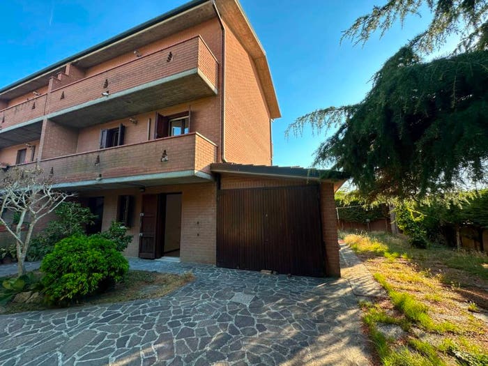 Casa con 6 locali in vendita in Via Pontegradella, Pontegradella, Ferrara