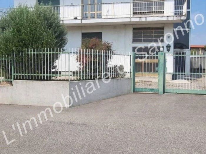 Casa trilocale in vendita in Via Monte Rosa, Rovellasca