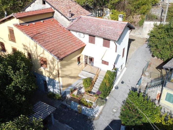 Casa quadrilocale in vendita in Località Val Pagani, Bosio