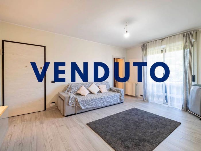 Appartamento quadrilocale in vendita in Via Sebino, Arnate Madonna in Campagna, Gallarate