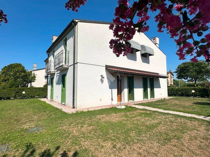 Appartamento trilocale in vendita in via madonna di rosa, Centro, San Vito al Tagliamento