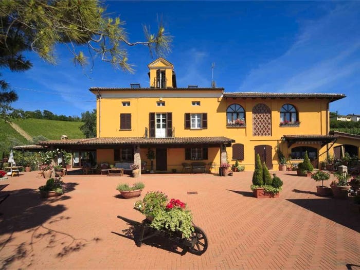 Casa con 6 locali in vendita in Nizza Monferrato