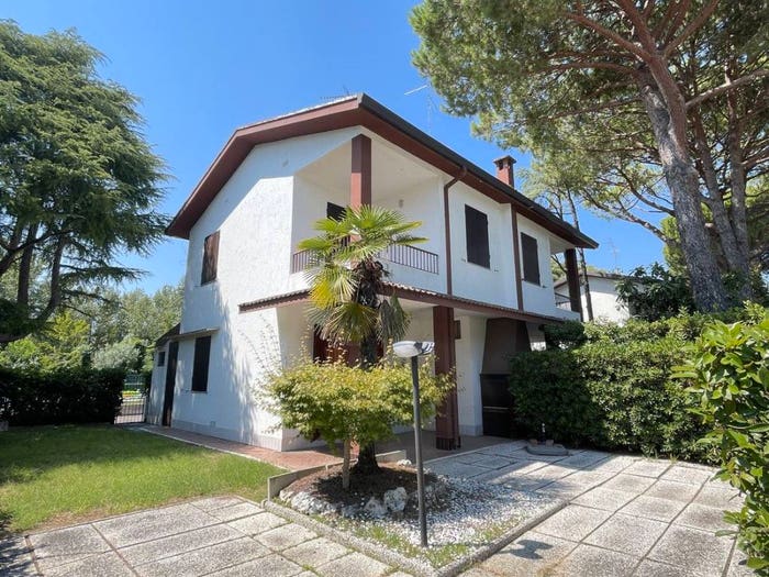 Casa quadrilocale in vendita in Viale degli Ulivi, Lido degli Estensi, Comacchio