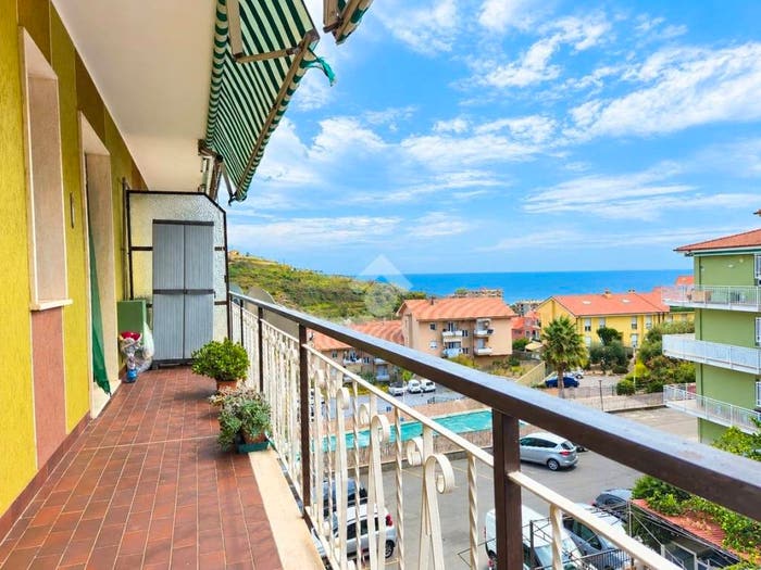 Appartamento bilocale in vendita in Via Santo Stevi Superiore, Santo Stefano al Mare