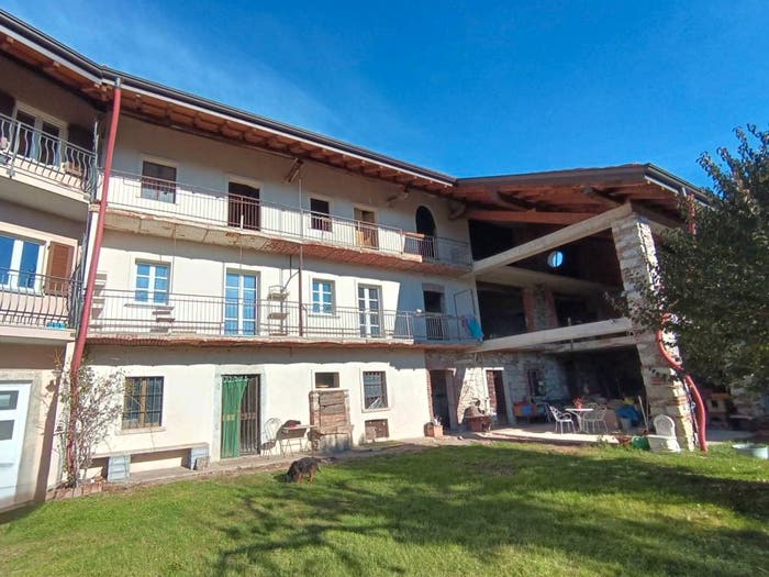 Casa con 6 locali in vendita in Centro, Gozzano