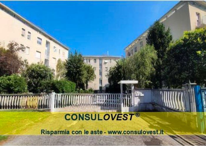 Appartamento bilocale in vendita in Via Leonardo da Vinci, Centro, Cesano Boscone