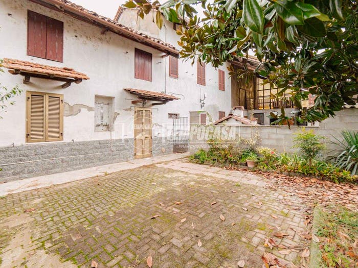 Casa quadrilocale in vendita in Via Parona Cassolo, Centro, Mortara
