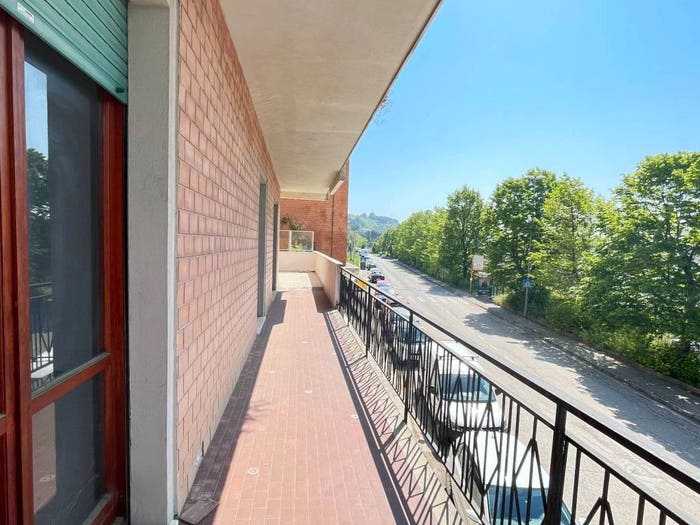 Appartamento con 6 locali in vendita in Via Francesco Angelini, Borgo Rodi, Ancona