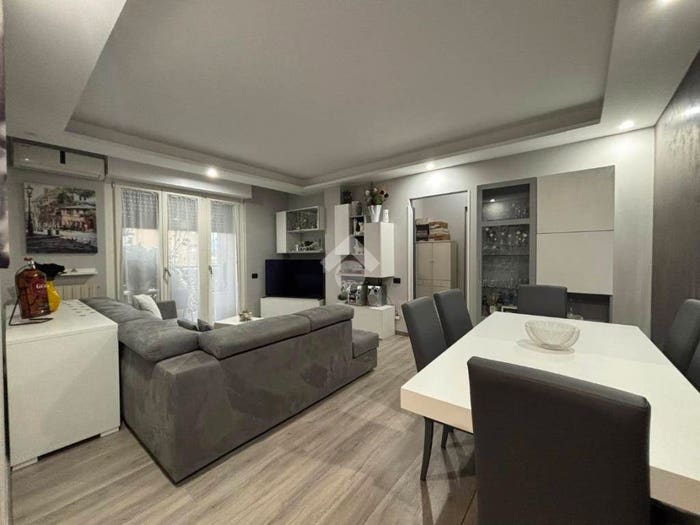Appartamento trilocale in vendita in Via Walter Tobagi, Canovine, Bergamo