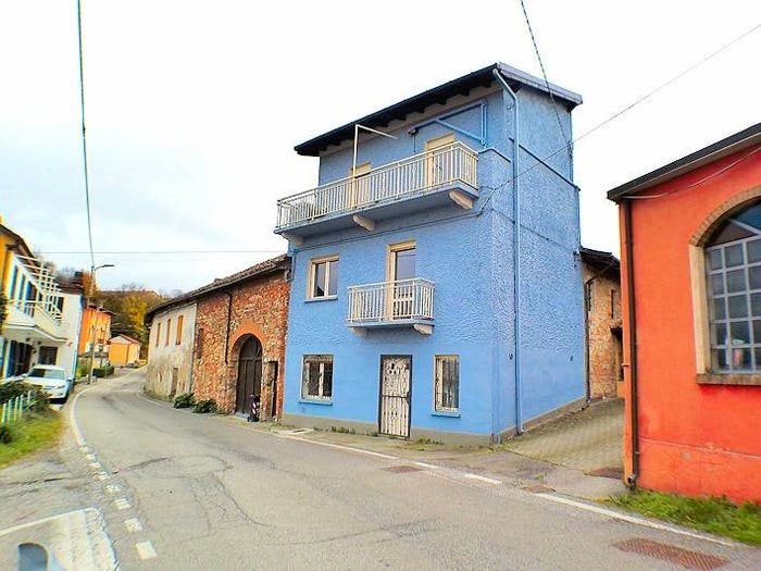 Casa quadrilocale in vendita in Via San Carpoforo, Gabiano