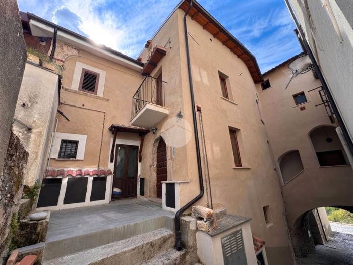 Appartamento trilocale in vendita in Via spogna, Spogna Spognetta, Lucoli