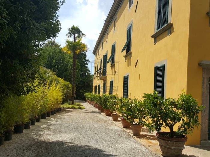 Casa con 6 locali in vendita in Ponte a Moriano, Lucca