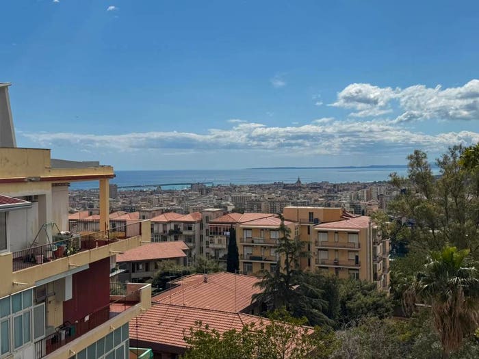 Appartamento quadrilocale in vendita in Viale Andrea Doria, Cibali, Catania