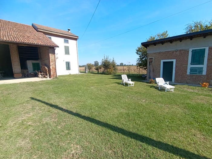 Casa quadrilocale in vendita in Strada Molina, Gamalero