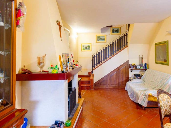 Casa quadrilocale in vendita in Strada Valle Ioro, Valle Yoro, Castelnuovo di Porto