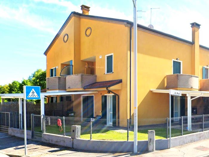 Casa con 6 locali in vendita in Via Aldo Moro, Piove di Sacco