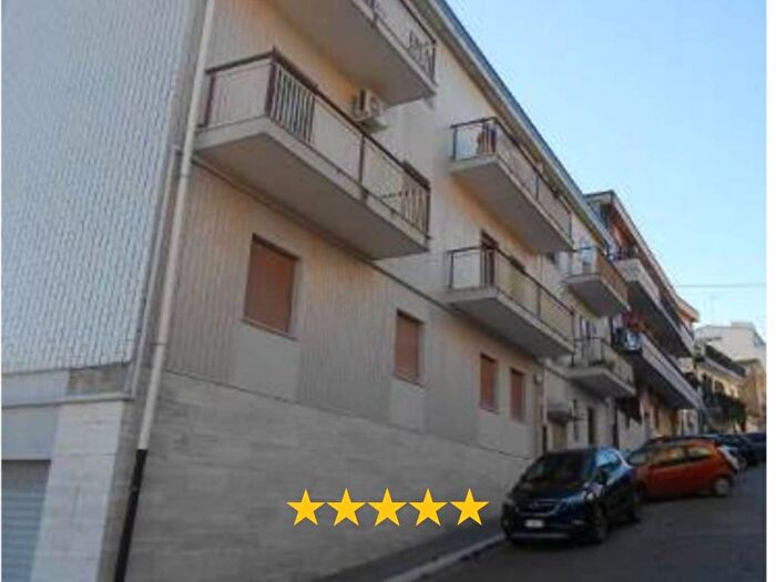 Appartamento con 6 locali in vendita in Fontane, Ascoli Satriano