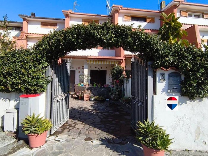 Casa con 5 locali in vendita in Via Fratelli Bandiera, Zona Domitilla, Ladispoli