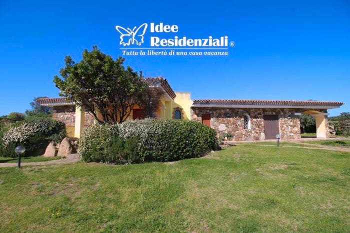 Casa con 6 locali in vendita in via panoramica, Palau