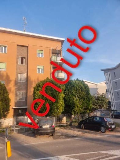 Appartamento bilocale in vendita in Viale Italia, Centro, Lainate