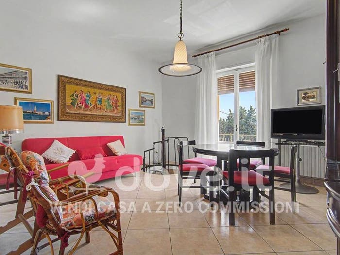Appartamento trilocale in vendita in Via Giovanni Pascoli, Centro, Sirolo