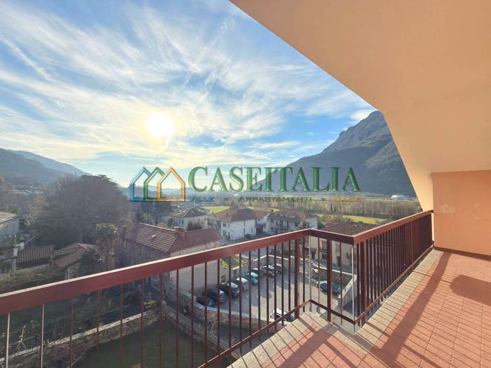 Casa quadrilocale in vendita in Via Adolfo Balma, Centro, Settimo Vittone