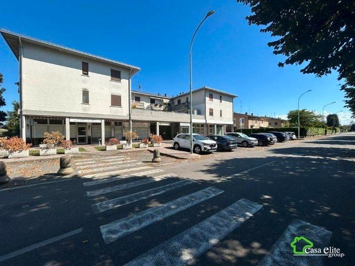 Appartamento trilocale in vendita in Via Vincenzo Monti, Centro, Cerro al Lambro