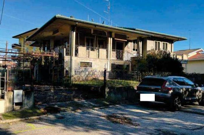 Casa quadrilocale in vendita in Via Don Sturzo, Centro, Pontelongo
