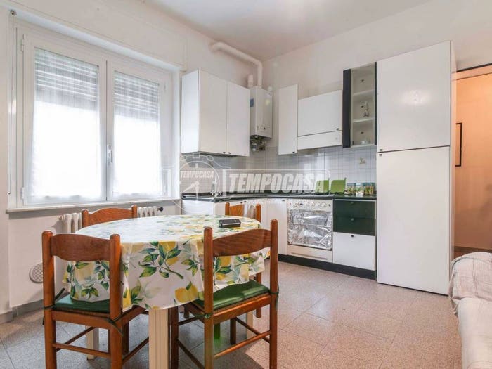 Appartamento bilocale in vendita in Via Adige, Centro, Marnate