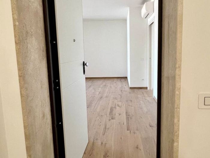 Appartamento trilocale in vendita in Via San Simplicio, San Simplicio, Olbia