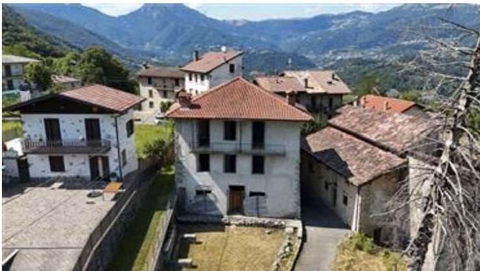 Casa con 5 locali in vendita in Via Cà Pellegrino, Bedulita