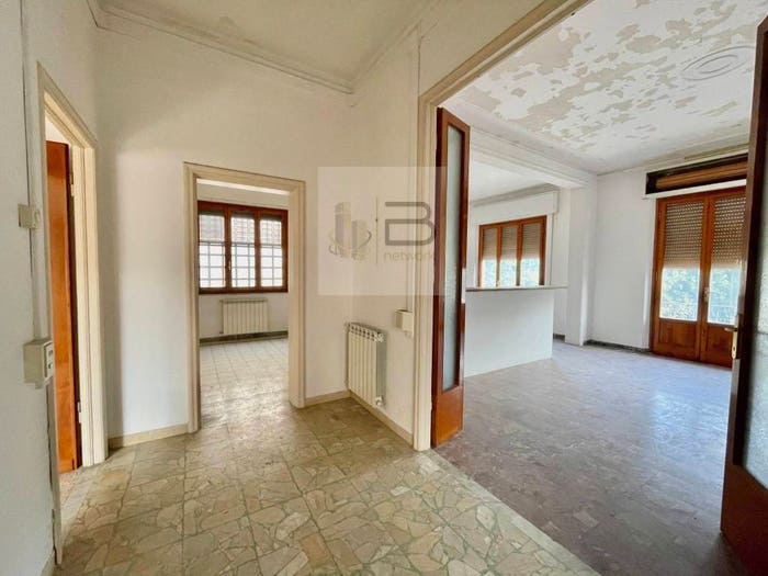 Appartamento quadrilocale in vendita in Via San Rocco, Centro, Capannori
