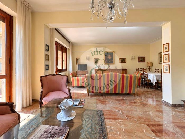 Appartamento con 6 locali in vendita in Via Lorenzo il Magnifico, Libertà Savonarola, Firenze