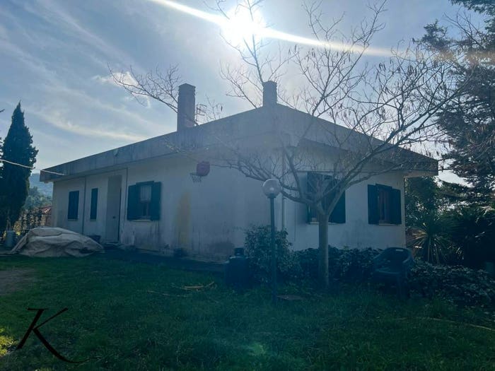 Casa con 6 locali in vendita in Via Fuonti, Agropoli