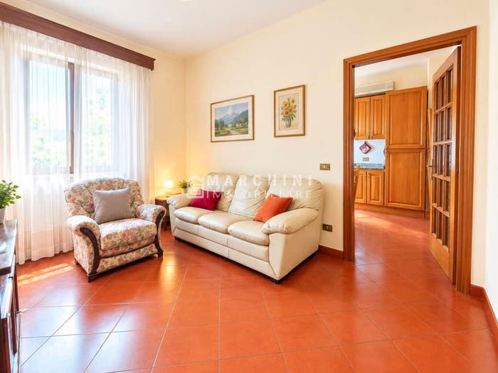 Appartamento con 6 locali in vendita in Strada Provinciale Francigena, Monte San Quirico Tre Cancelli, Lucca