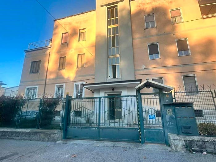 Appartamento quadrilocale in vendita in Via Giulio Cesare Falco, Centro, Capua