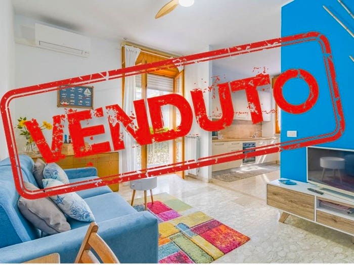 Appartamento trilocale in vendita in Via Sant'Andrea, Centro, Loano