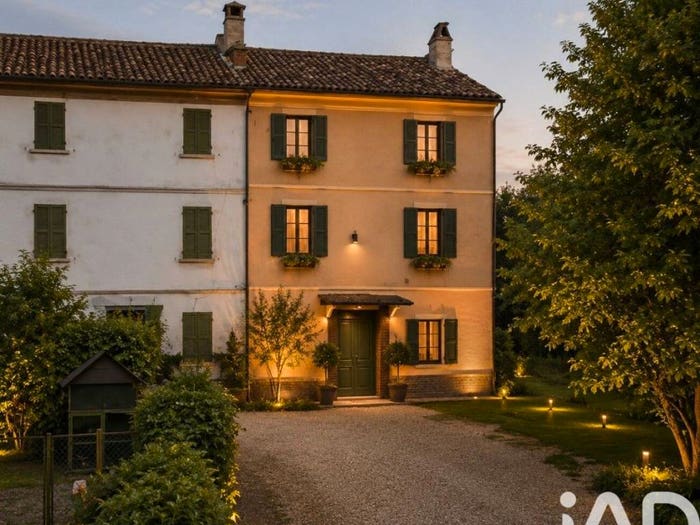 Casa quadrilocale in vendita in Via Commenda, Robecco Pavese