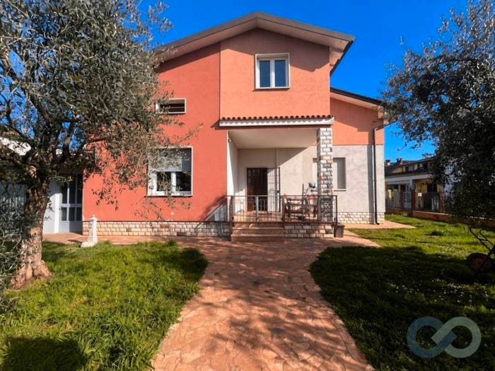 Casa quadrilocale in vendita in Via San Zeno, Centro, Mazzano