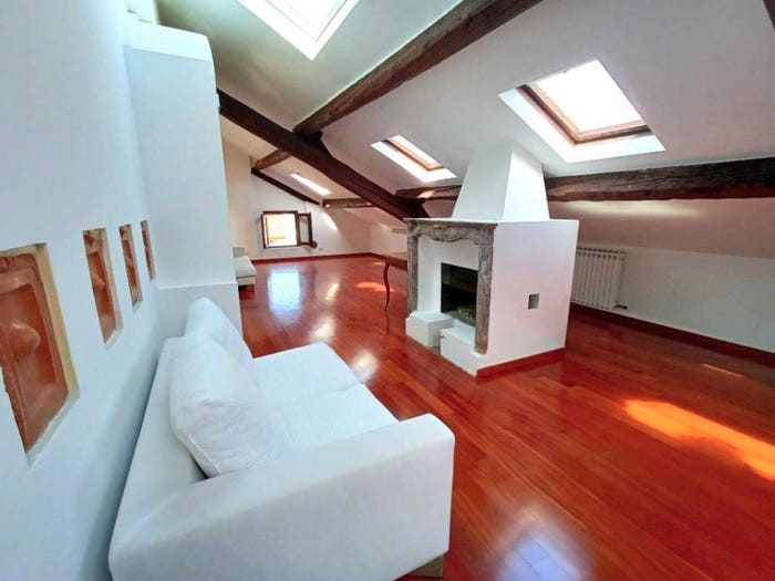 Casa trilocale in vendita in Ripa di Porta Ticinese, Navigli Darsena, Milano