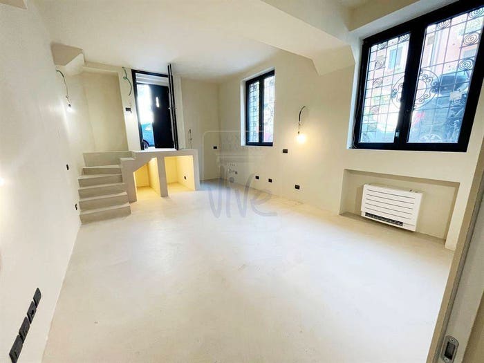Appartamento quadrilocale in vendita in via Jommelli, Casoretto, Milano