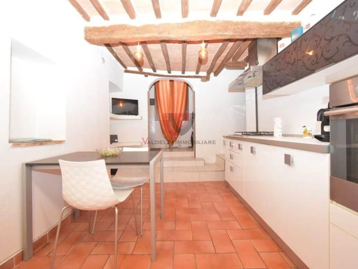 Appartamento trilocale in vendita in Via del Castello, Colle Alta Borgo Nuovo, Colle di Val d'Elsa