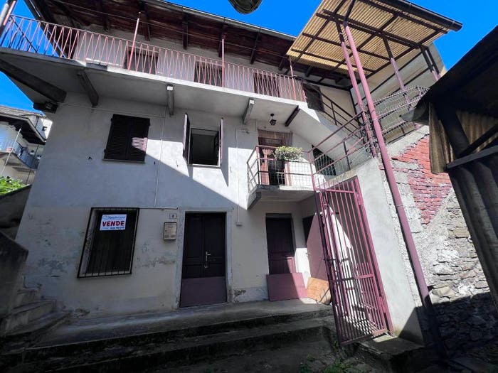 Casa bilocale in vendita in Via Chiesa, Pallanzeno